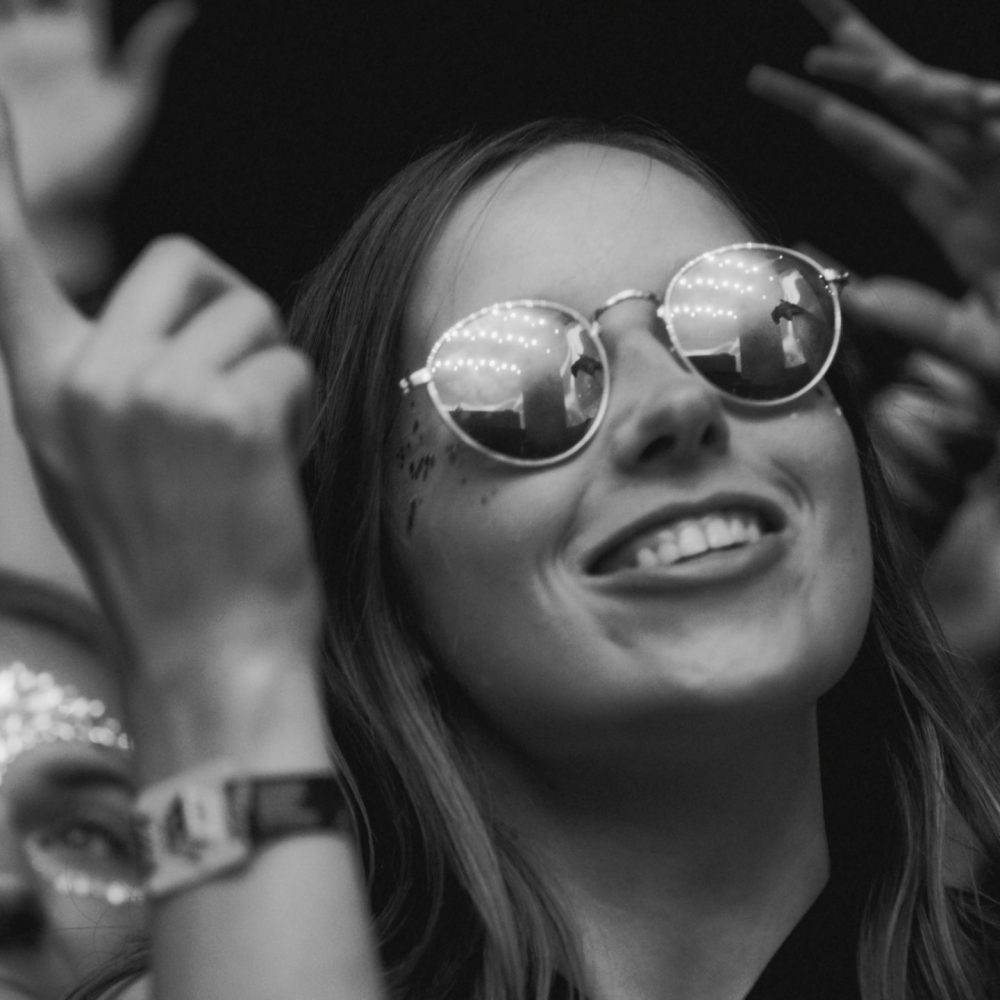 Final Sequenz.00_00_26_12.Standbild008