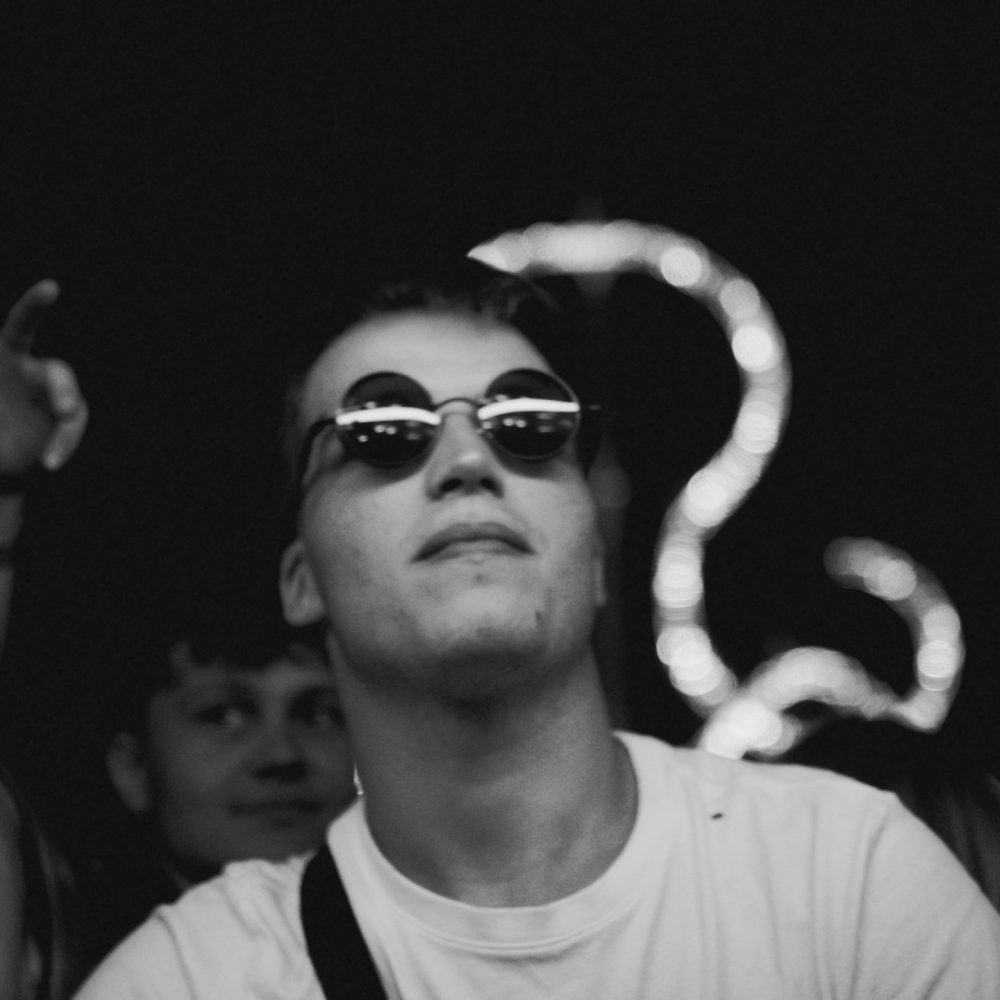 Final Sequenz.00_00_37_16.Standbild012