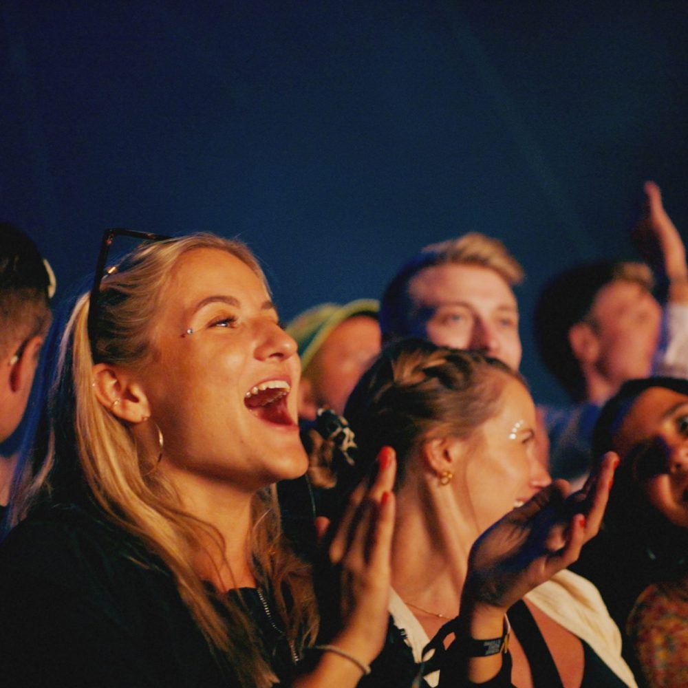 Final Sequenz.00_03_37_13.Standbild051